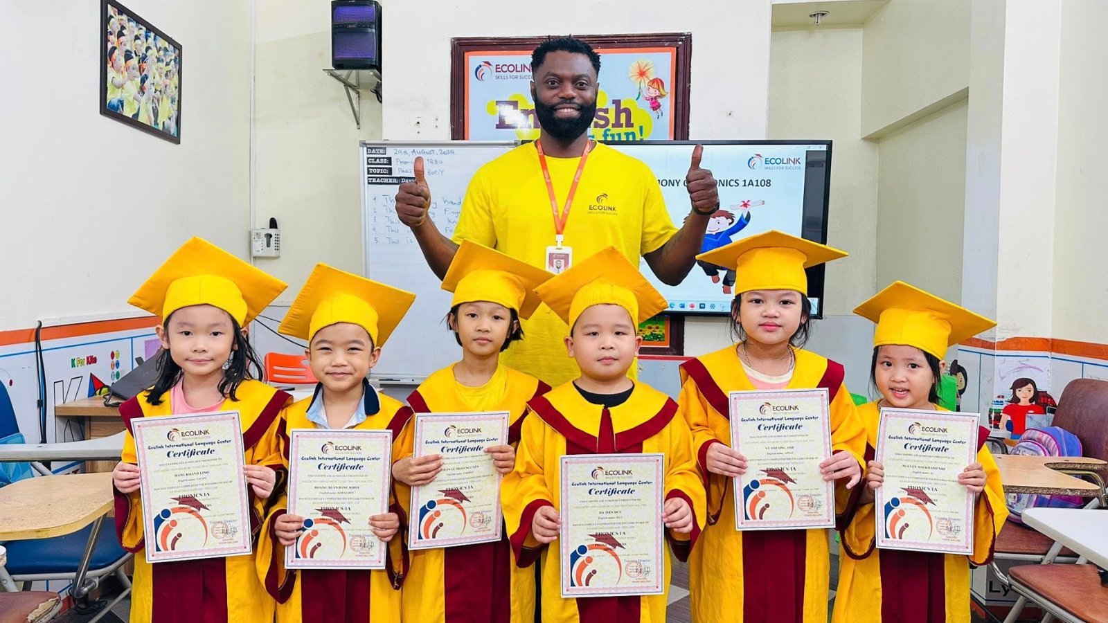 Ecolink-be-phong-tieng-anh-vung-chac-cho-tre-nhung-nam-dau-doi