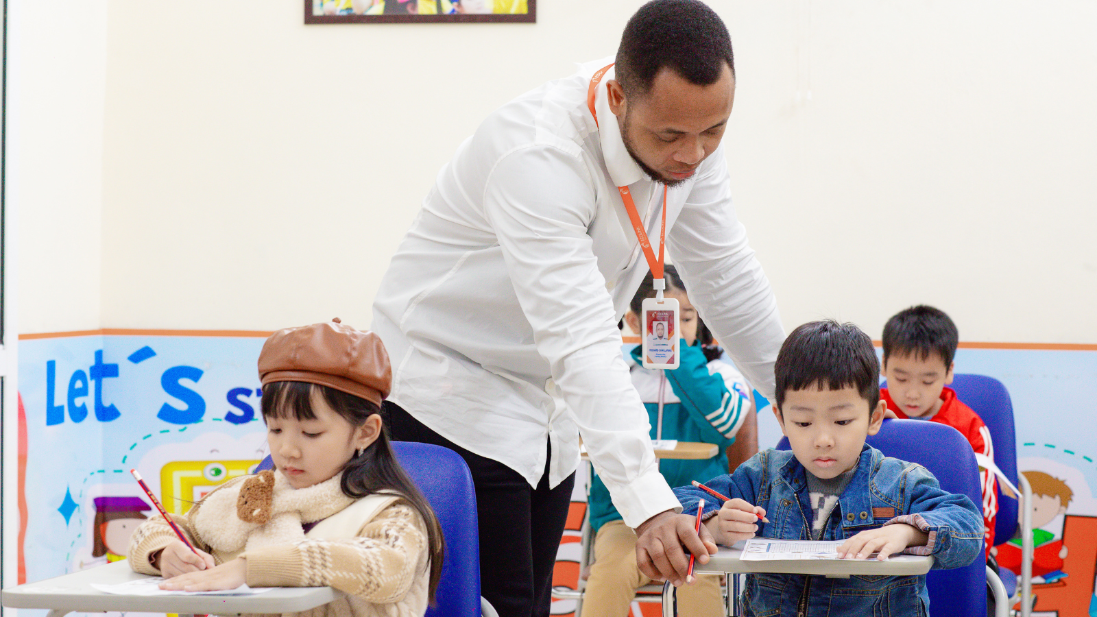 Ecolink-da-va-dang-dua-dao-tao-Pre-A1-vao-cac-khoa-hoc-mam-non