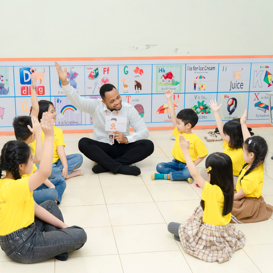 Moi-truong-hoc-tap-tuong-tac-thuong-xuyen-giup-be-hung-thu-voi-viec-hoc-hon